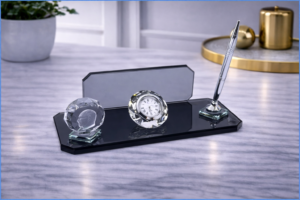 KRİSTAL MASA İSİMLİĞİ -K-010